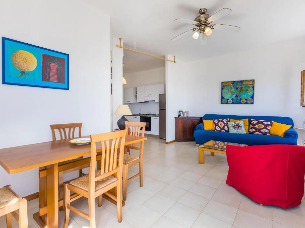 Holiday Home Il Giardino Sul Mare By Interhome كاسْتيلونْشيلّو 0*,  إيطاليا