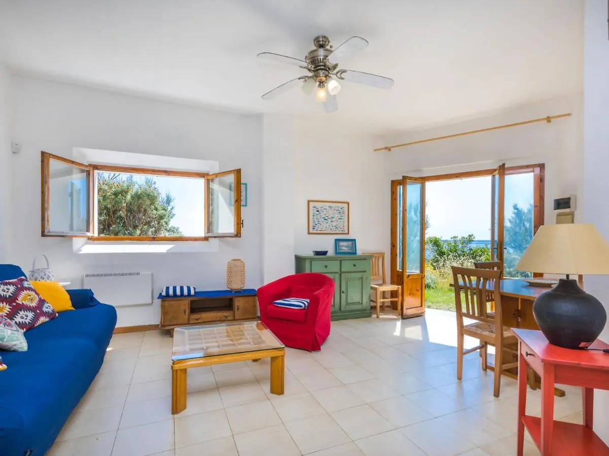 Holiday Home Il Giardino Sul Mare By Interhome كاسْتيلونْشيلّو 0*,  إيطاليا